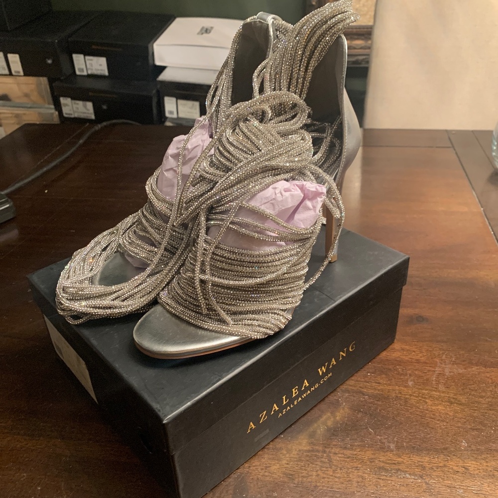 Azalea Wang wrap around the ankle Silver 7.5 heels